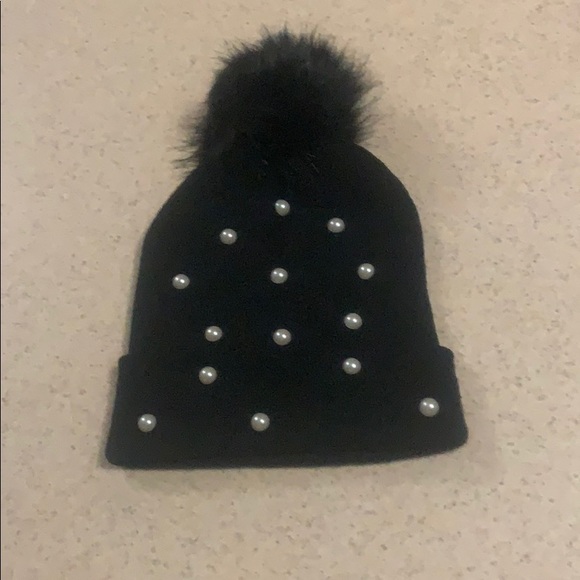 handmade Accessories - Women pearls pompon warmer hat
